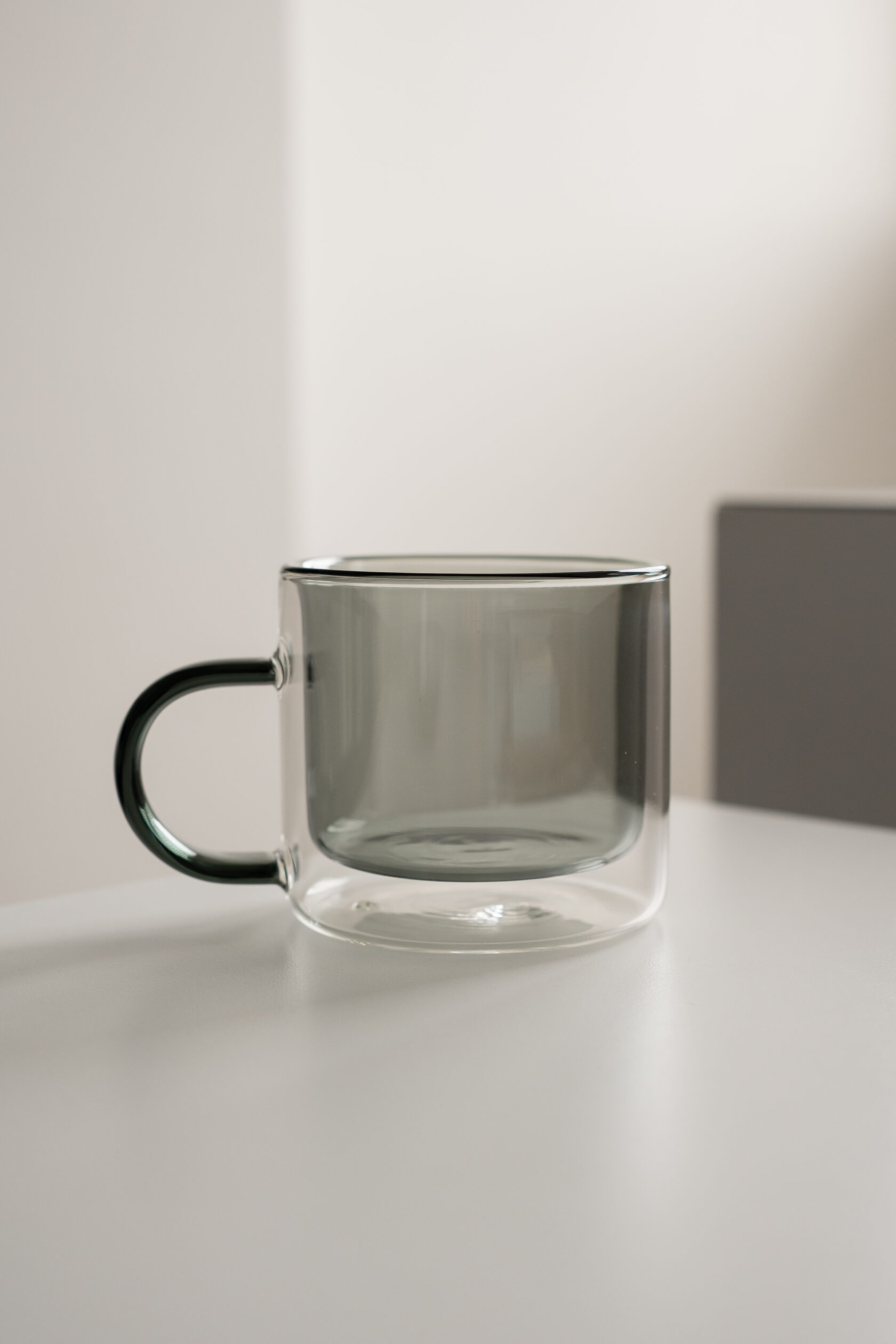 17654272 Чашка з подвійною стінкою, сіра 250 мл - Зображення 1