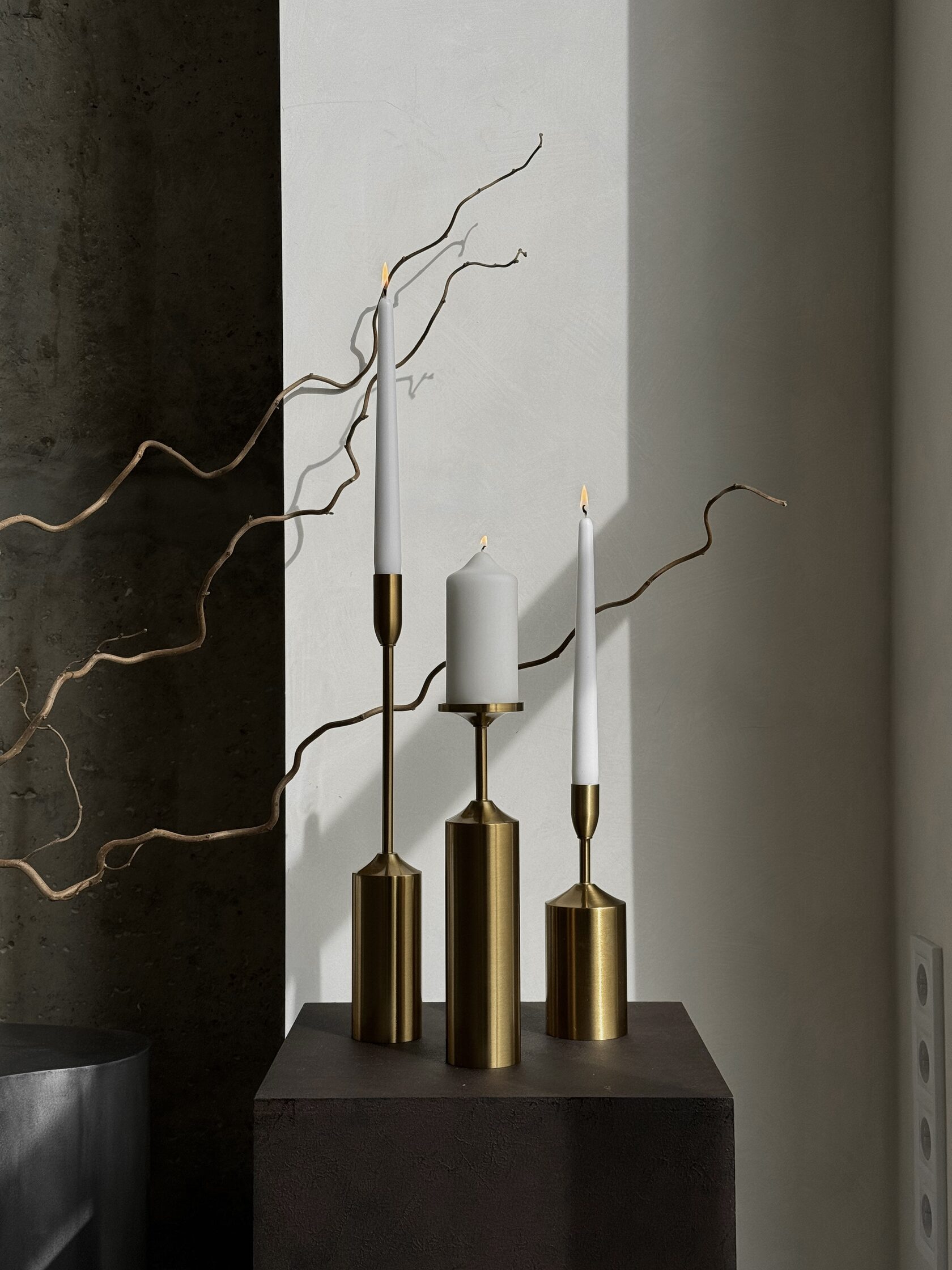 52760612 Набір металевих підсвічників HUGE 3 шт, золоті - Зображення 1