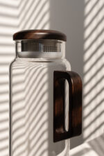 Графин прозорий з дерев. кришкою та ручкою 1500 мл - Зображення 3