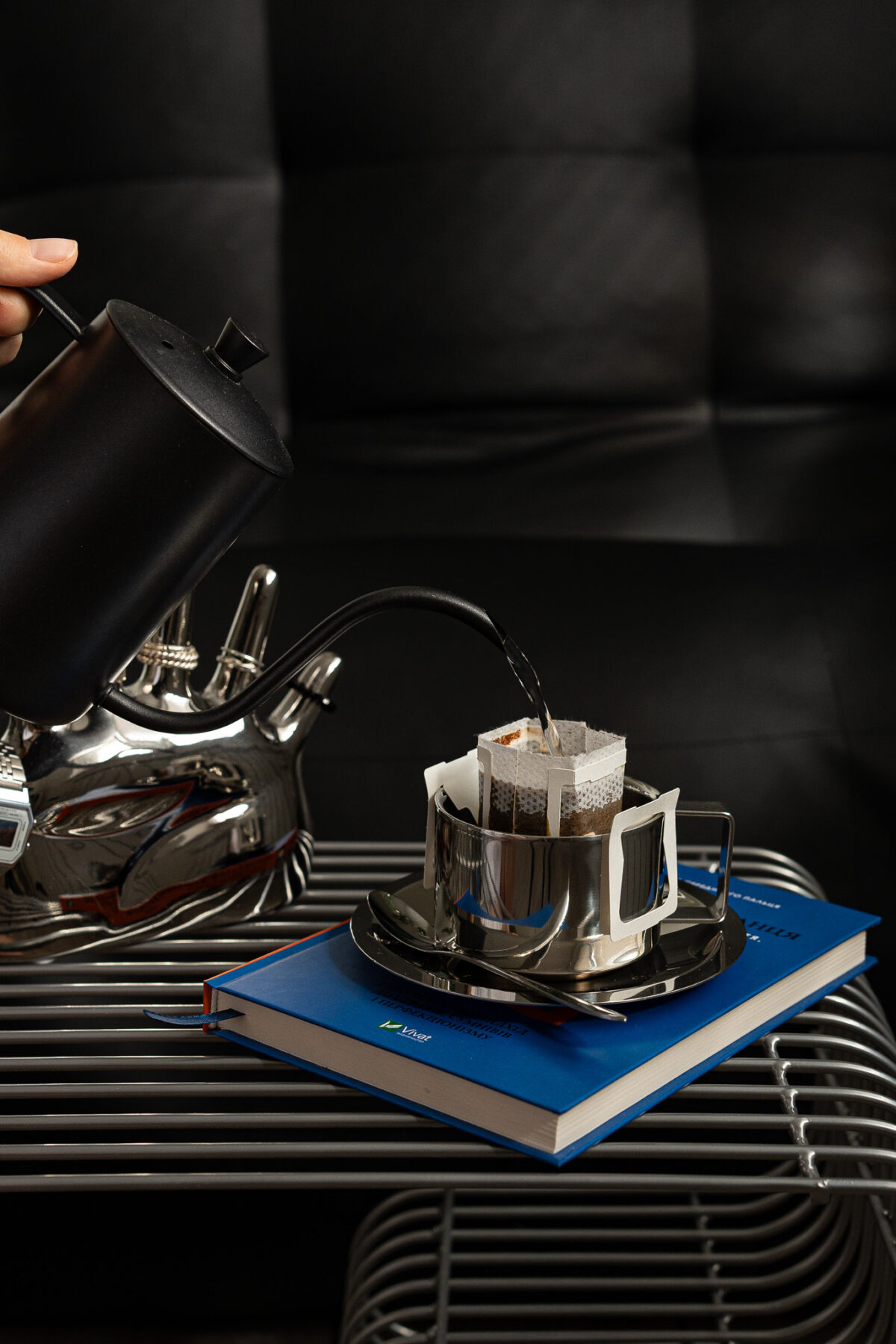 Чашка з круглим блюдцем та ложкою MIRROR - Зображення 3