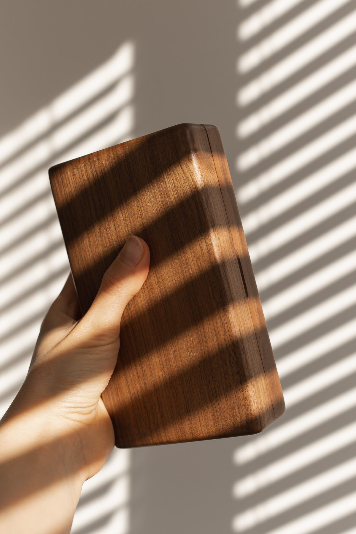 Деревʼяний органайзер для прикрас - Зображення 5